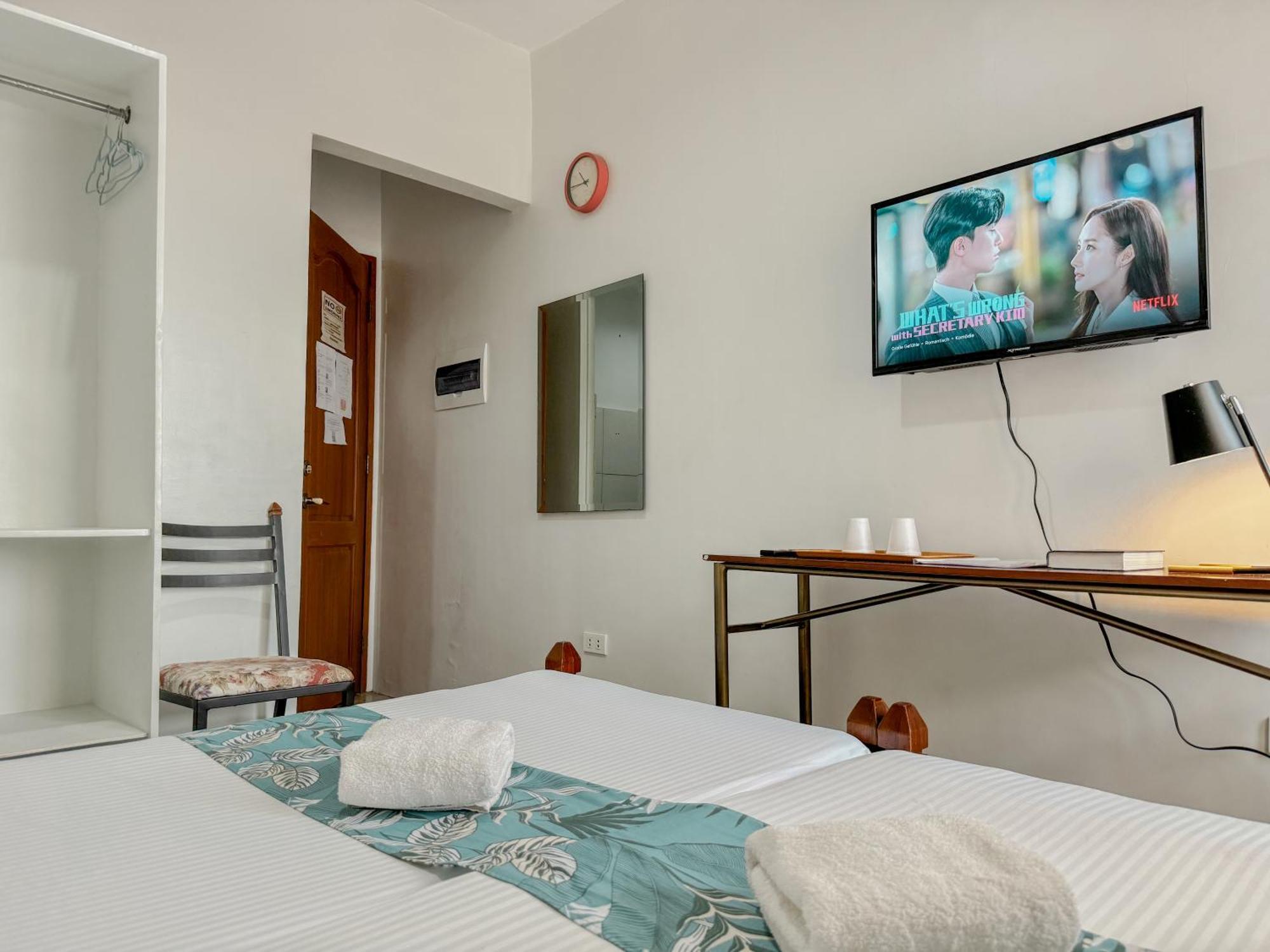 Gplace Hotel Cebu Stadt Exterior foto